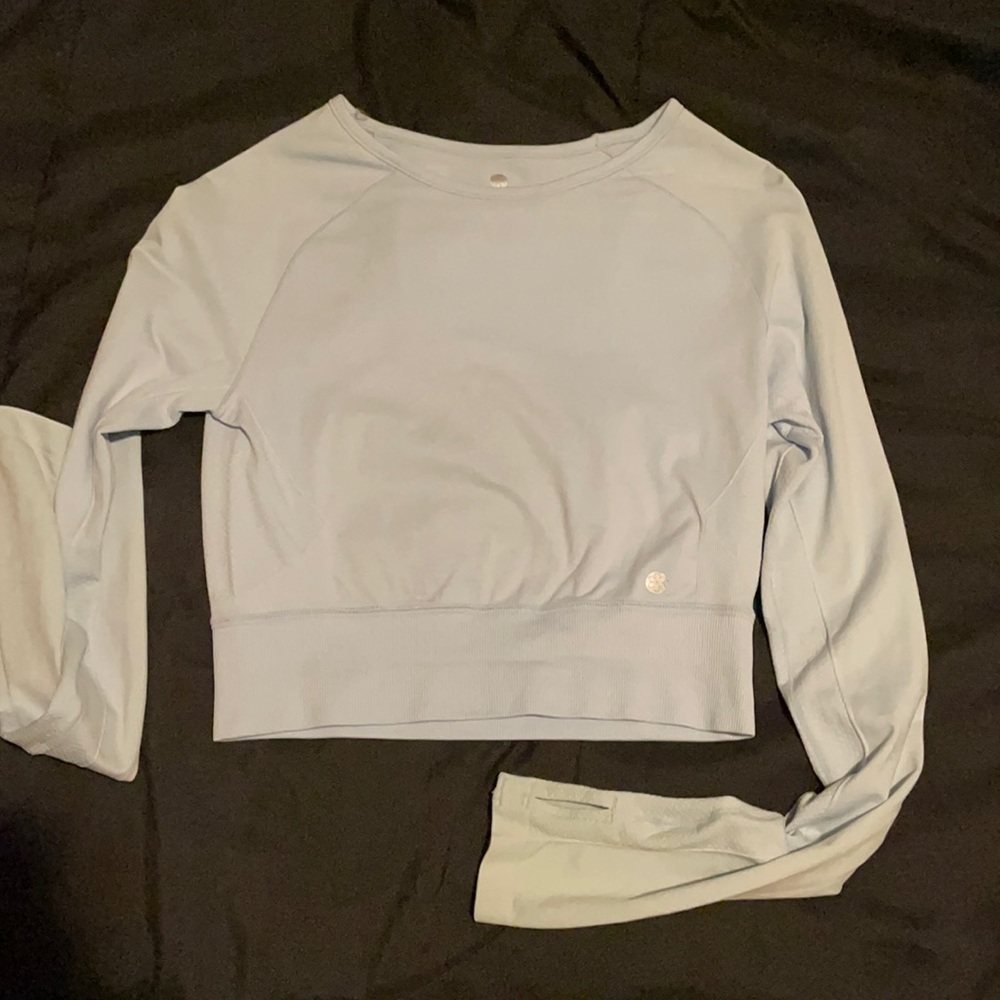 Long sleeve active top